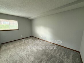 3409 NW Duncan Rd in Blue Springs, MO - Building Photo - Building Photo