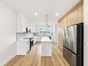 4125-4117 17 Ave SW in Calgary, AB - Building Photo - Building Photo