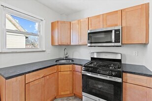 71 Arlington St, Unit 2 in Boston, MA - Building Photo
