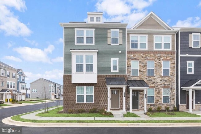 property at 1624 Aster Ln