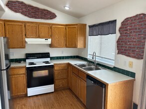 8120 E Brandts Creek Way in Nampa, ID - Building Photo - Building Photo
