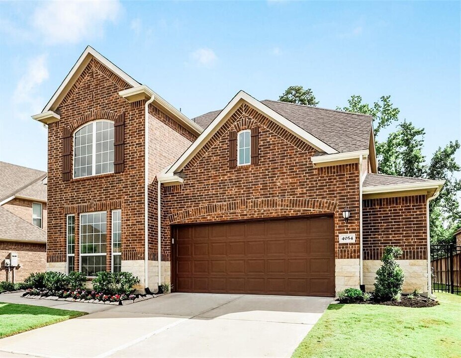 4054 Northern Spruce Dr in Spring, TX - Building Photo