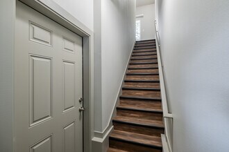 384 24th St NE in Salem, OR - Building Photo - Building Photo