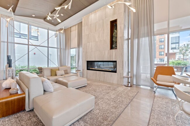 145 Riverhaven Dr in Oxon Hill, MD - Building Photo - Building Photo