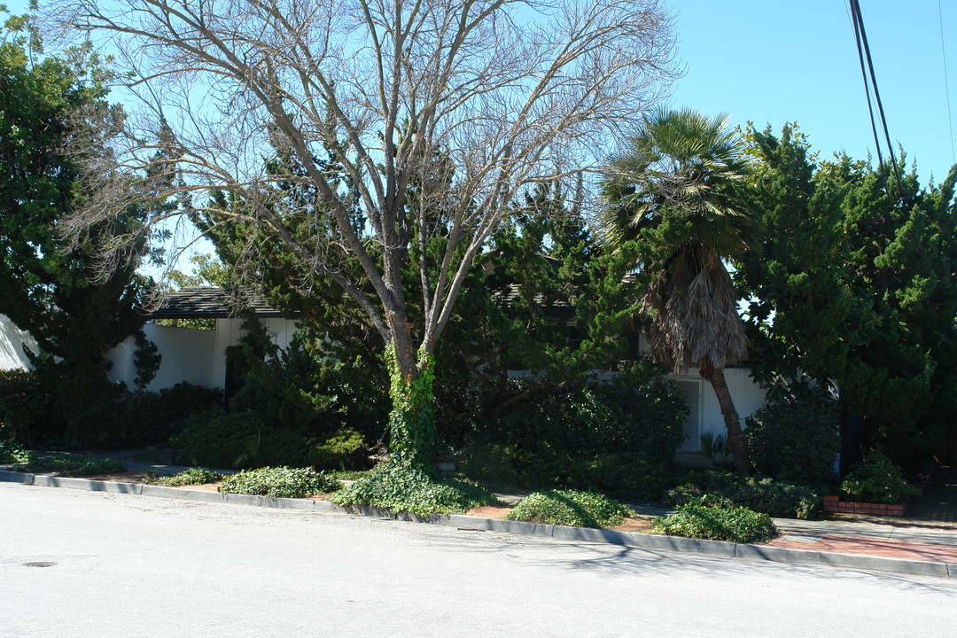 43157 Gallegos Ave in Fremont, CA - Foto de edificio