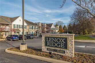 28340 Center Ridge Rd in Westlake, OH - Foto de edificio - Building Photo