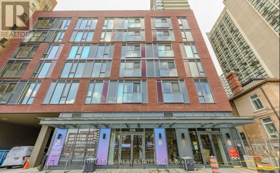 308 Jarvis St in Toronto, ON - Building Photo