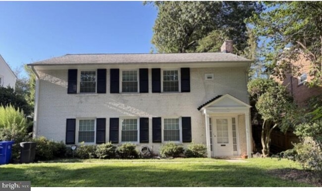 3605 Dundee Driveway in Chevy Chase, MD - Building Photo - Building Photo