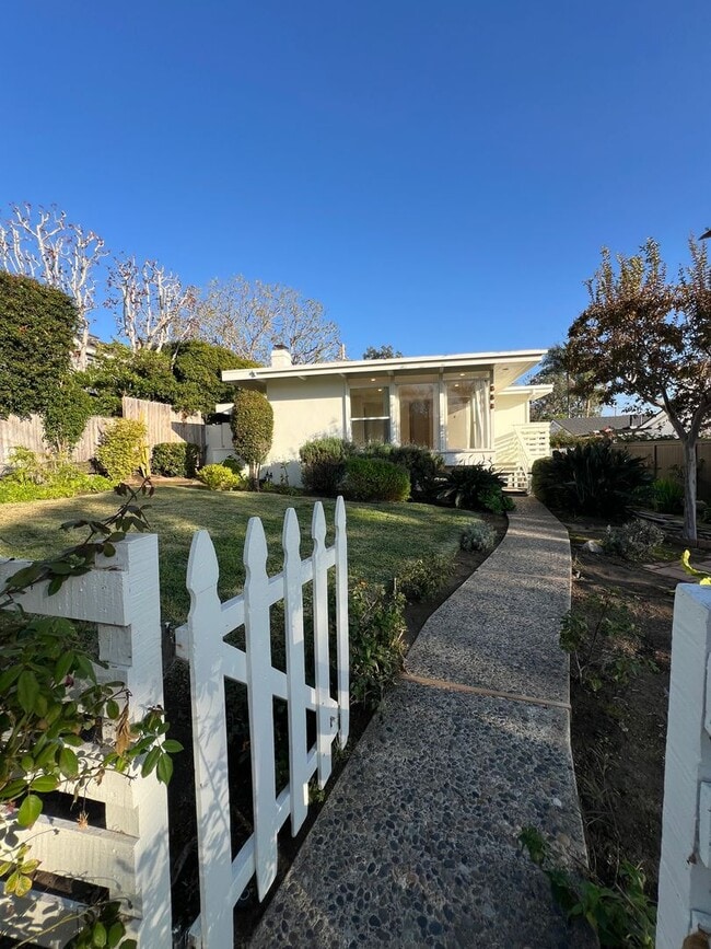 property at 421 Myrtle St