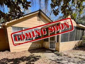 40 Wesley St in Savannah, GA - Building Photo