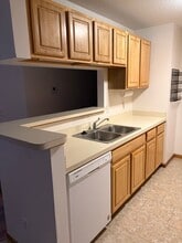 204 Marigold Cir in Westland, MI - Foto de edificio - Building Photo