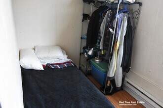 114 Everett St, Unit 3 in Boston, MA - Foto de edificio - Building Photo