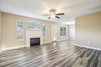 1605 Lantern Light Dr in Round Rock, TX - Building Photo - Building Photo