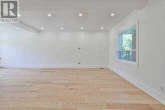 283 Davisville Ave in Toronto, ON - Building Photo - Building Photo