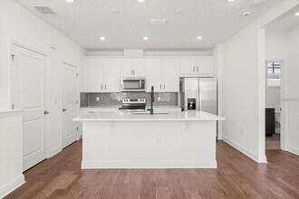 10032 Hulse Aly in Orlando, FL - Building Photo - Building Photo