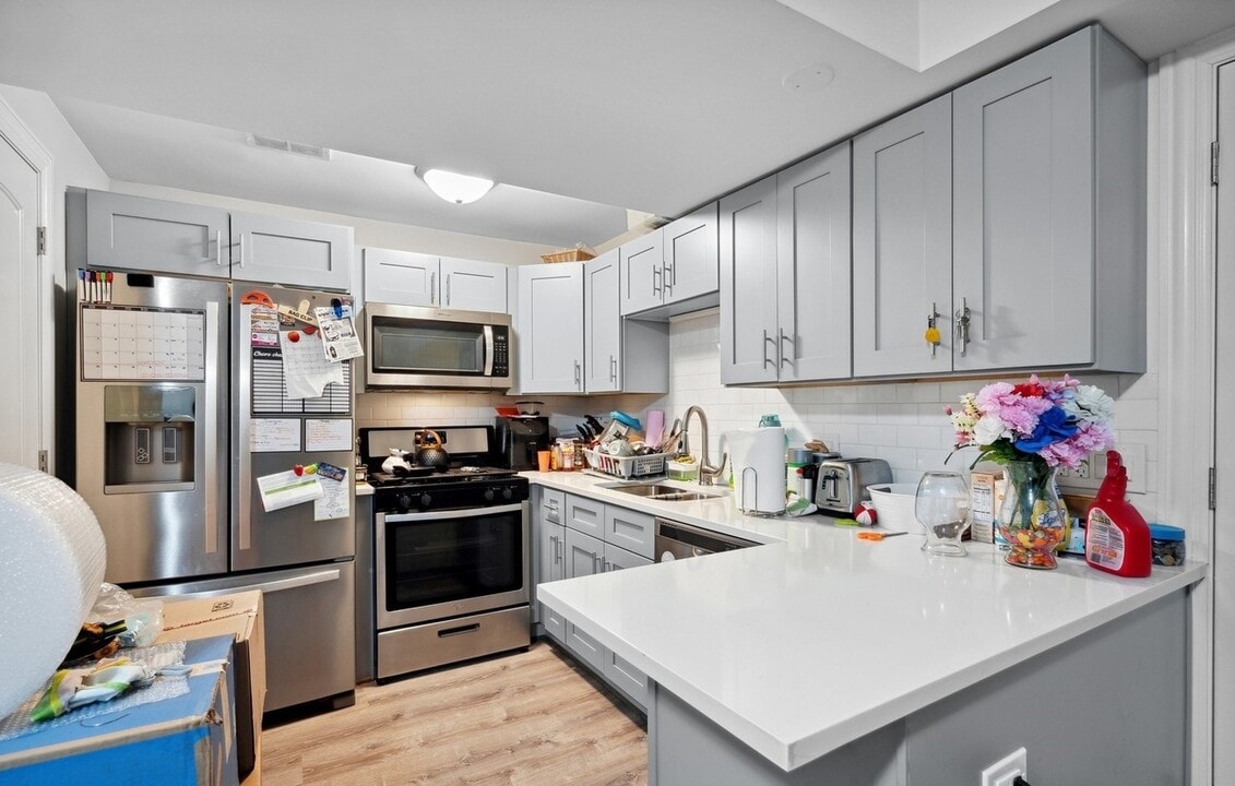 1359 N Rockwell St, Unit 1 in Chicago, IL - Building Photo