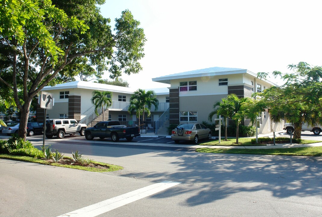 416 NE 15th Ave in Fort Lauderdale, FL - Foto de edificio