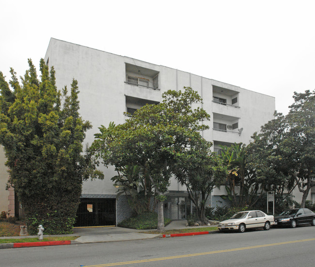 345 Doheny Dr in Beverly Hills, CA - Building Photo - Building Photo