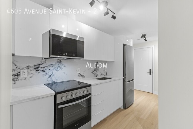 property at 4605 Ave Saint-Kevin