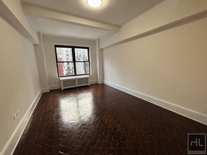 WEST 73 STREET in New York, NY - Foto de edificio - Building Photo