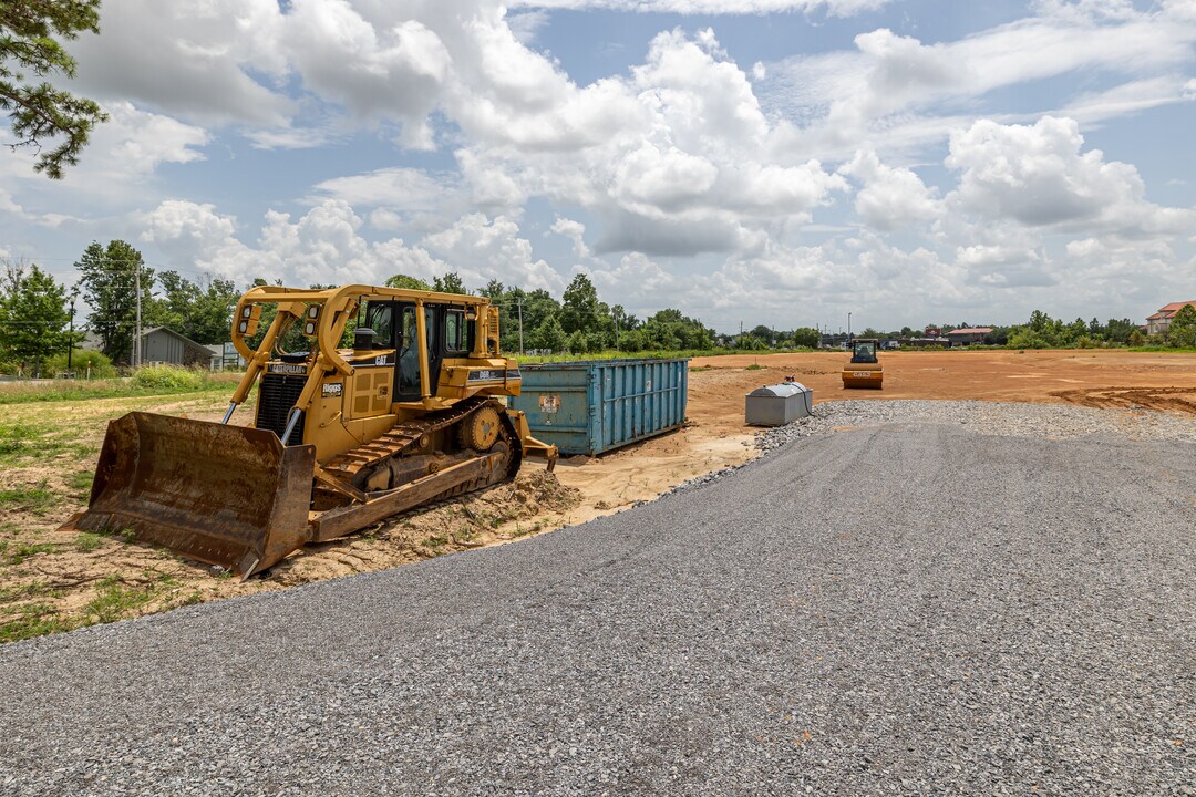 1 SE J St in Bentonville, AR - Building Photo
