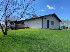 2839 Riva Ridge Cir in Cottage Grove, WI - Building Photo - Building Photo