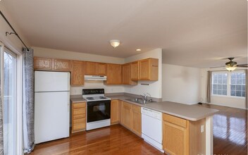 106 Sir Washington St in Inwood, WV - Building Photo - Building Photo