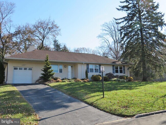 4134 Twynnwood Rd in Lafayette Hill, PA - Building Photo - Building Photo