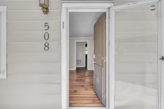 508 Evergreen St in Starkville, MS - Foto de edificio - Building Photo