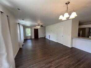 106 Sunrise Cv in Branson, MO - Building Photo - Building Photo