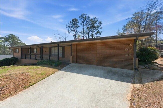 3457 Springside Dr in Decatur, GA - Building Photo - Building Photo