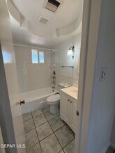 2703 McKinley Ave in El Paso, TX - Building Photo - Building Photo