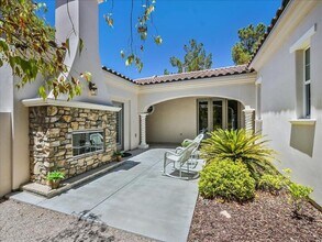 3255 Birchwood Park Cir in Las Vegas, NV - Building Photo - Building Photo