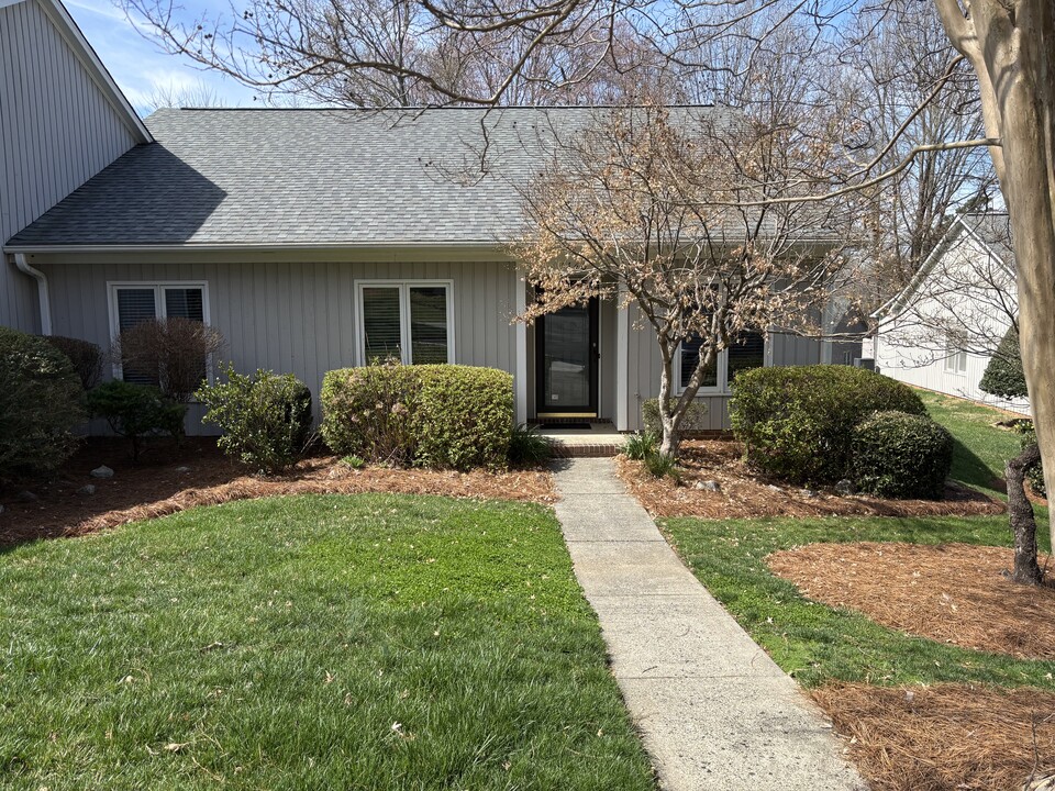 1440 Grantland Pl in Greensboro, NC - Foto de edificio