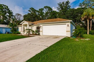 3488 Froude St in North Port, FL - Foto de edificio - Building Photo