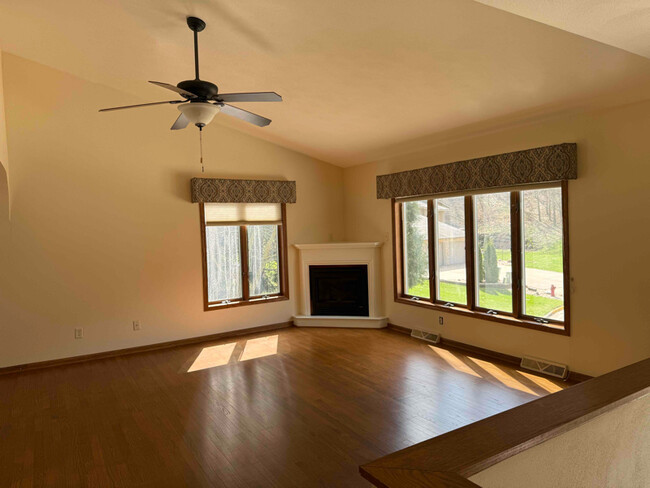 1706 Ludden Dr in Cross Plains, WI - Building Photo - Building Photo
