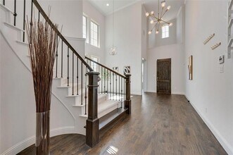 4556 La Roche Ave in Carrollton, TX - Building Photo - Building Photo