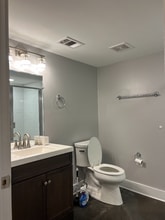 2507 Clifton Ave in Nashville, TN - Foto de edificio - Building Photo