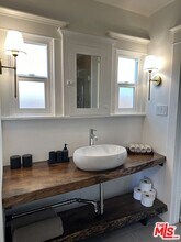 531 Burchett St in Glendale, CA - Building Photo - Building Photo