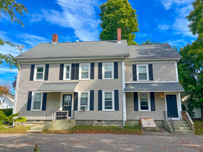 28 Pond St in Weymouth, MA - Building Photo - Building Photo