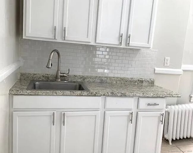 property at 1589 Fairfield Ave