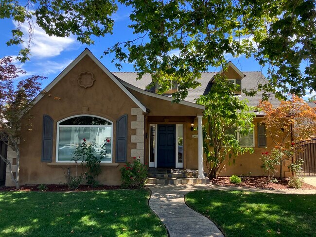 property at 1466 Iris Ct