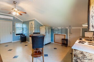 8114 Monona Ave. in Austin, TX - Building Photo - Building Photo
