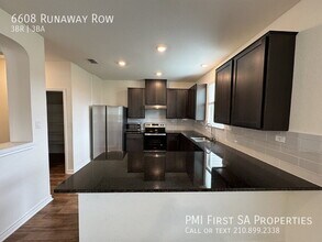 6608 Runaway Row in Converse, TX - Building Photo - Building Photo