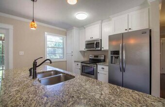 1136 Carissa Dr in Tallahassee, FL - Building Photo - Building Photo