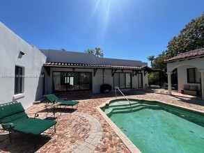 10760 NE 3rd Ave in Miami, FL - Building Photo - Building Photo