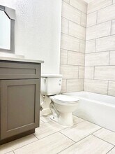 5903 Cougar Dr in Austin, TX - Building Photo - Building Photo
