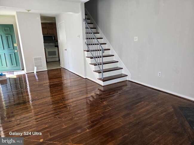 13825 Cabernet Ct in Chantilly, VA - Building Photo - Building Photo