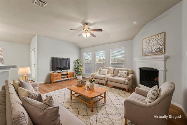 property at 1005 Meadow Green Ct