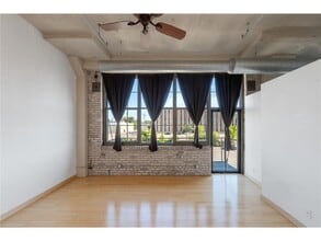 1901 E Hennepin Ave in Minneapolis, MN - Building Photo - Building Photo